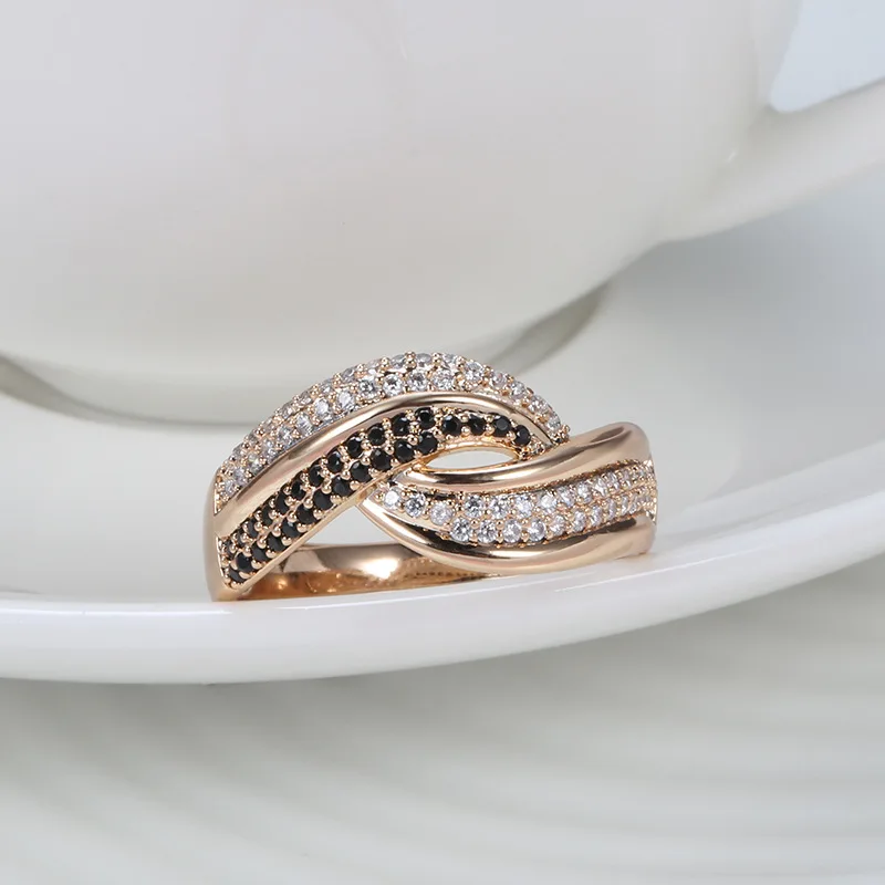 Luxury Wedding Ring for Women - Image 2
