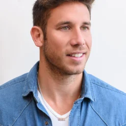 Alternative view of Custom Name Necklaces Pendants