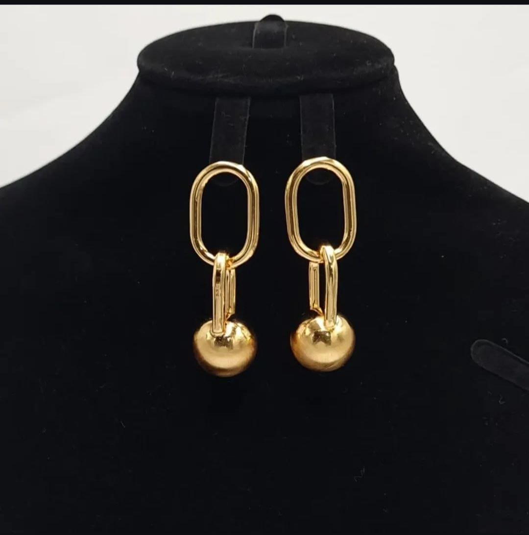 Elegant Gold-Plated Steel Jewelry - Image 5