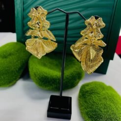 Alternative view of Tarnish-Free & Water Resistant