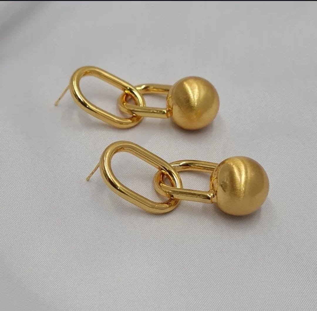 Elegant Gold-Plated Steel Jewelry