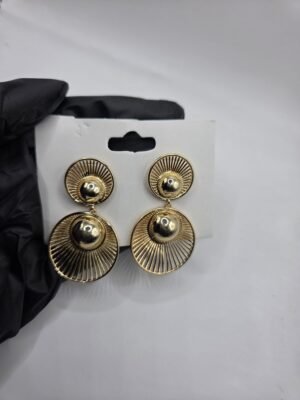 Tarnish-Free & Water Resistant