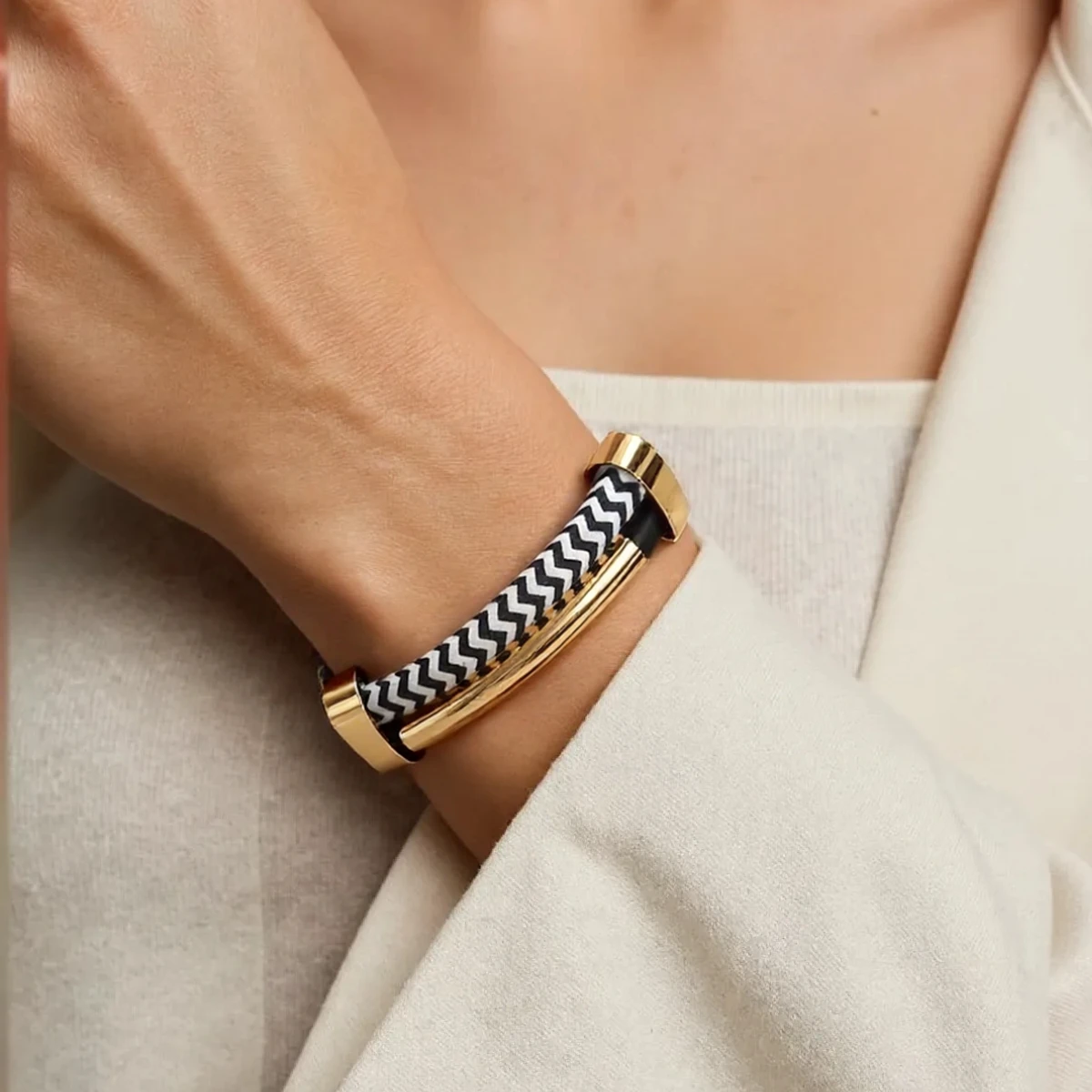 Black & White Double Line Metal Tube Necklace & Bracelet Set (2PCS) - Image 3