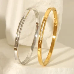 Stainless Steel Hollow Single Zircon Bracelet