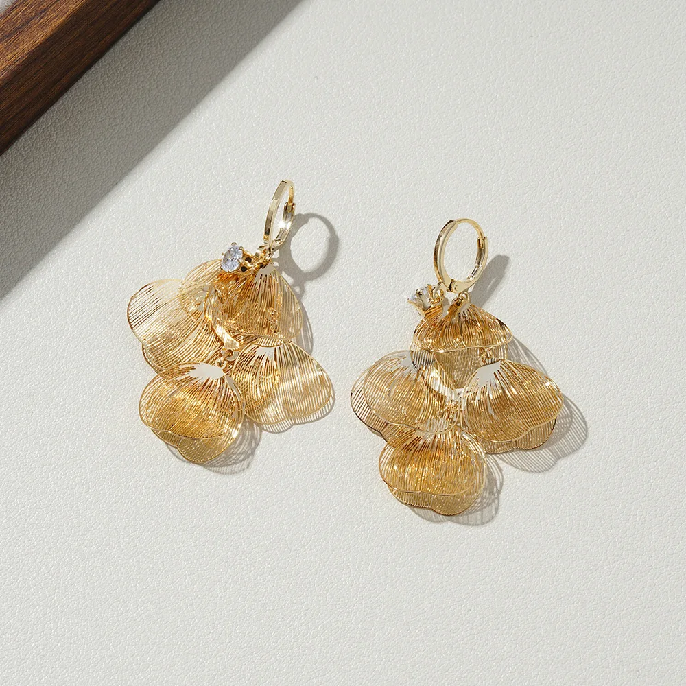 Exaggerate Golden Alloy Flower Big Hoop Earrings - Image 12